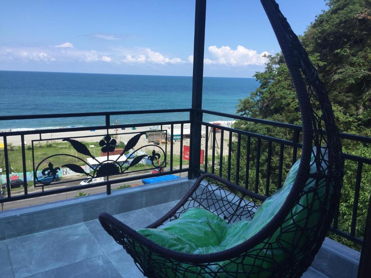 Woodsea Hotell Batumi Exteriör bild