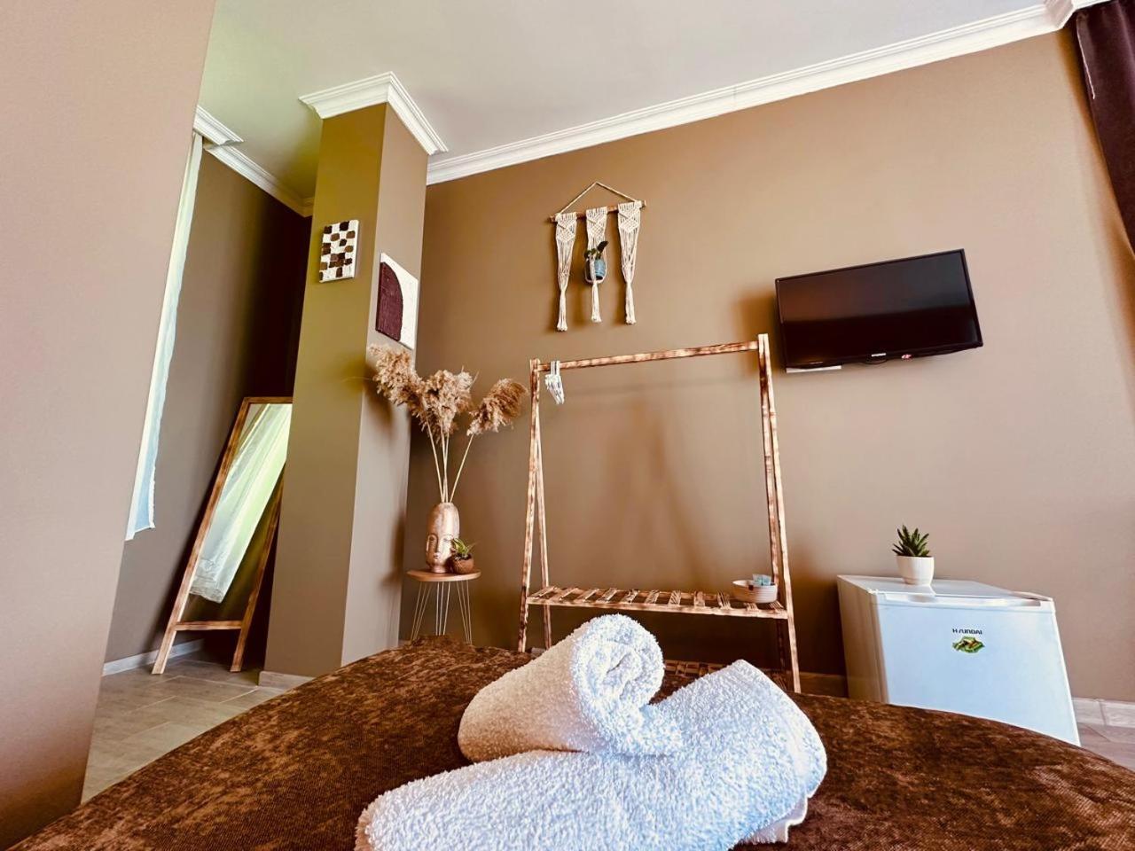 Woodsea Hotell Batumi Exteriör bild
