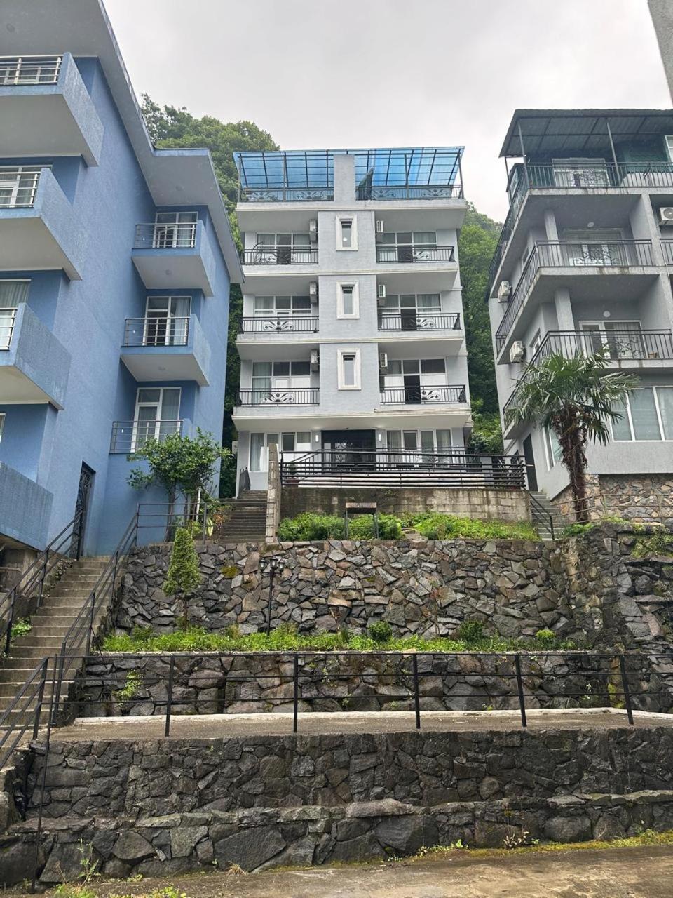 Woodsea Hotell Batumi Exteriör bild