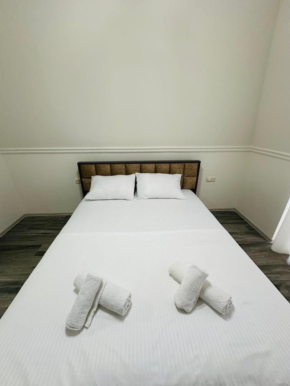 Woodsea Hotell Batumi Exteriör bild